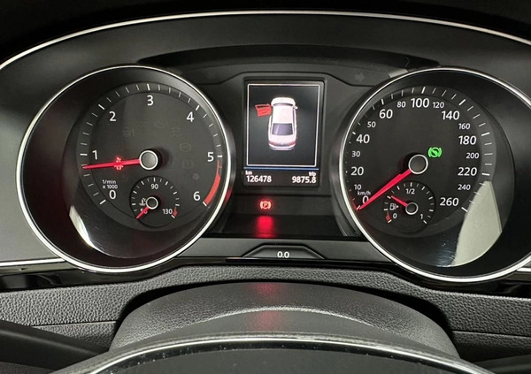Volkswagen Passat cena 83500 przebieg: 126000, rok produkcji 2018 z Jasień małe 781